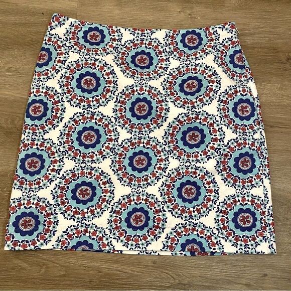 NEW RED/WHITE/BLUE FLORAL GEOMETRIC PRINT LINED SKIRT BY TALBOTS 8 - Picture 10 of 12